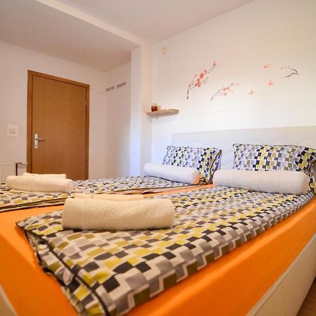 Blacksmith Apartment + Free Private Parking Sarajevo Ngoại thất bức ảnh