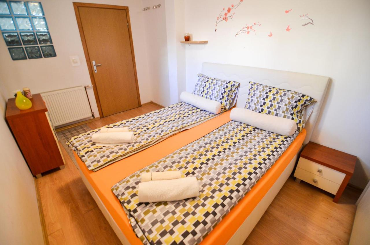 Blacksmith Apartment + Free Private Parking Sarajevo Ngoại thất bức ảnh