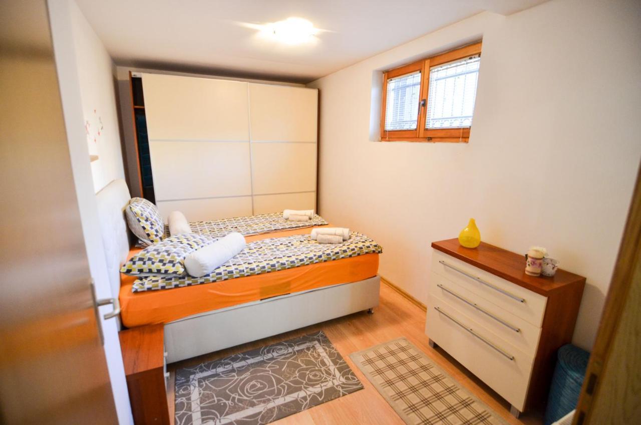 Blacksmith Apartment + Free Private Parking Sarajevo Ngoại thất bức ảnh