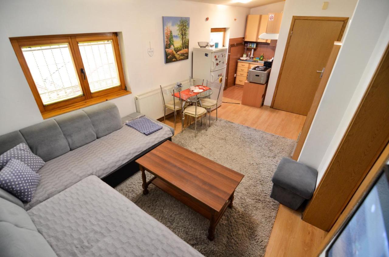 Blacksmith Apartment + Free Private Parking Sarajevo Ngoại thất bức ảnh